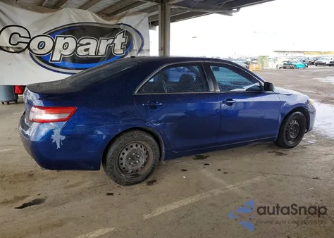2010 Toyota Camry Base z USA, uszkodzony, nr VIN 4T4BF3EK4AR076156